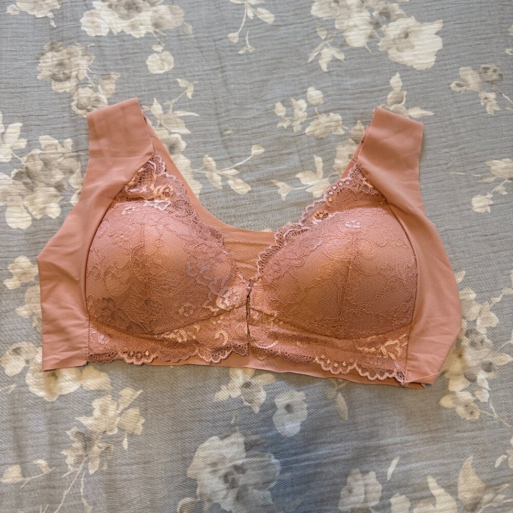 Abercrombie & Fitch Pink Lace Bralette - NWOT - Picture 2 of 4